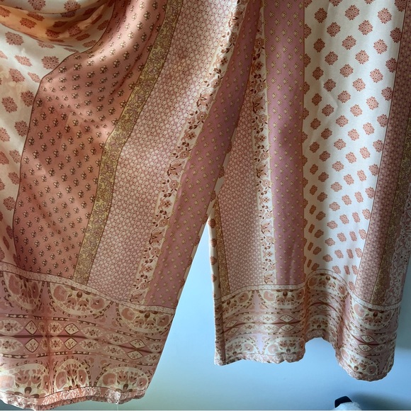 Pink Patterned jumpsuit - Picture 3 of 5